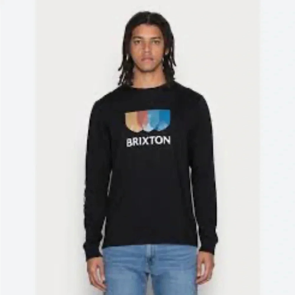 Brixton Alton long sleeve graphic shirt sleeve spellout medium